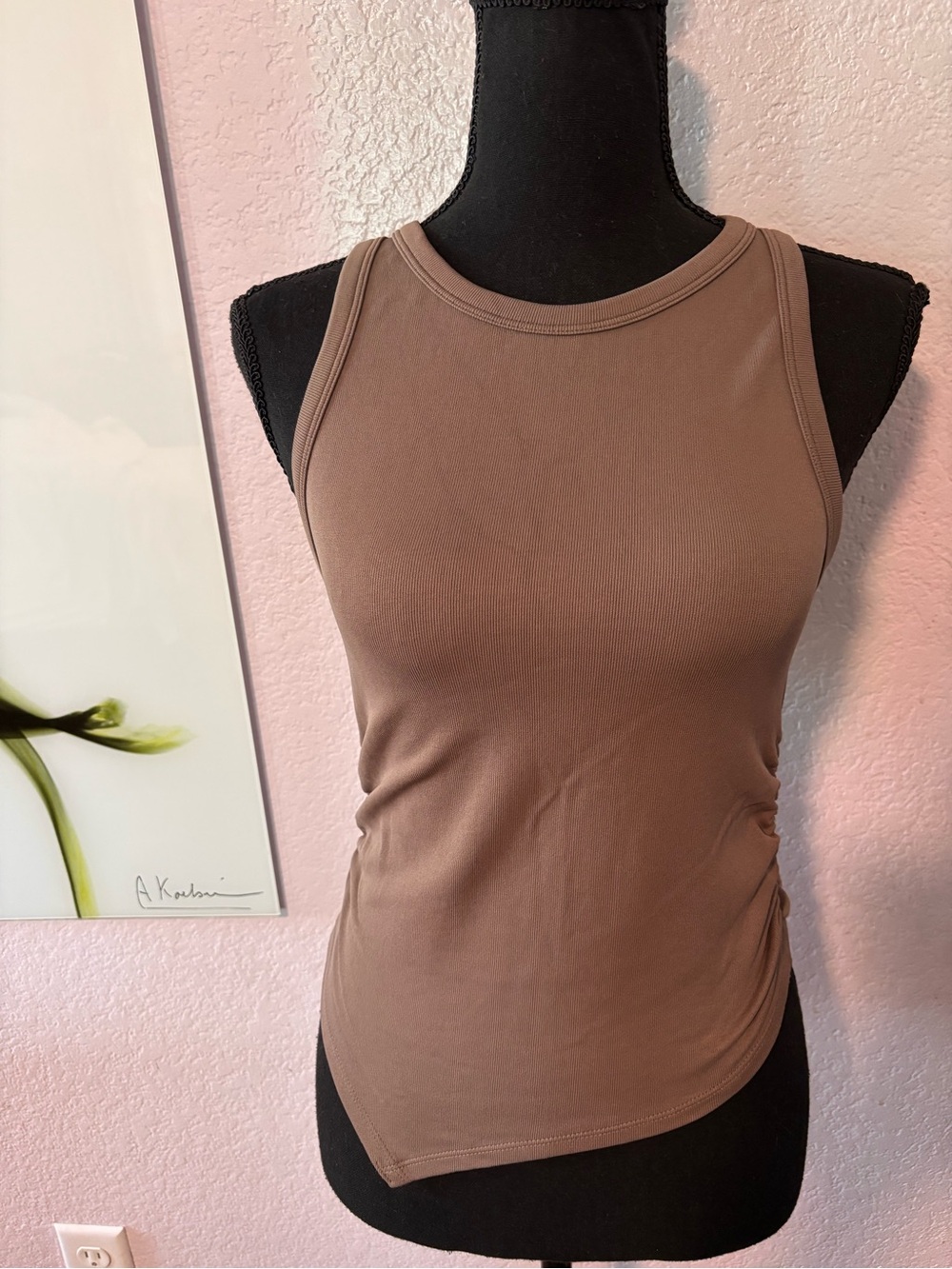 Tank top shirt size medium
